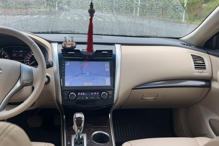 Used Nissan Teana 2013 2.0L XL Comfort Edition Interior 11