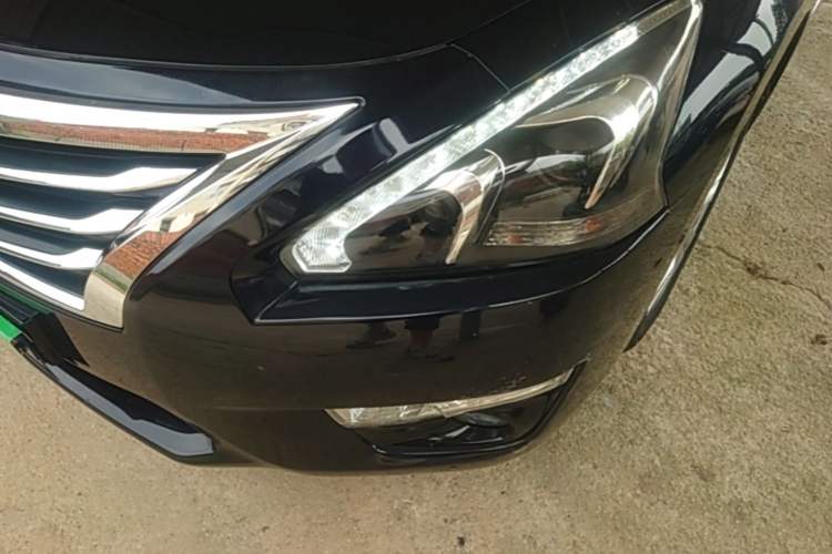 Used Nissan Teana 2013 2.0L XL Comfort Edition Left Front Headlight