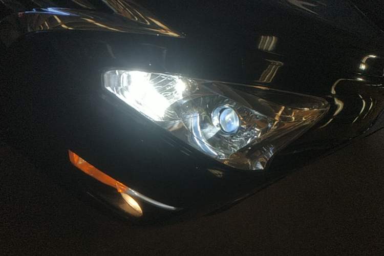 Used Nissan Teana 2013 2.0L XL Comfort Edition Left Front Headlight