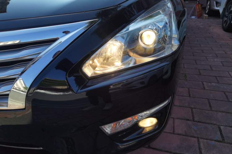 Used Nissan Teana 2013 2.0L XL Comfort Edition Left Front Headlight