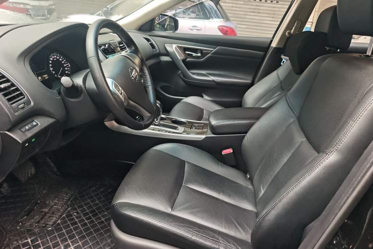 Used Nissan Teana 2013 2.0L XL Comfort Edition Left Front Seat
