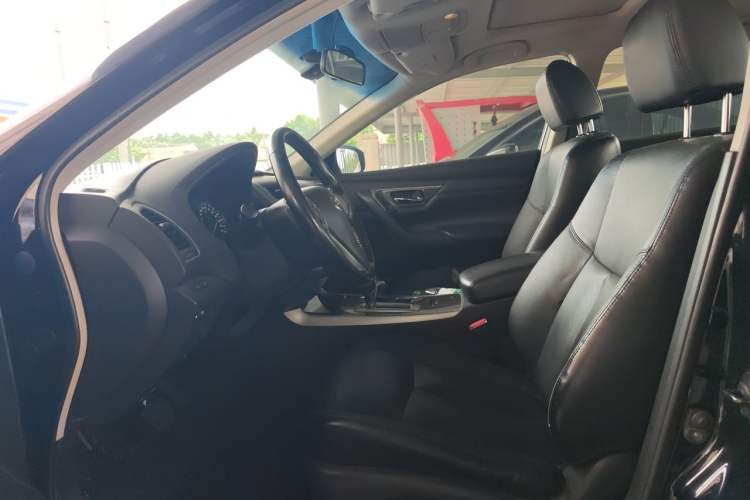 Used Nissan Teana 2013 2.0L XL Comfort Edition Left Front Seat