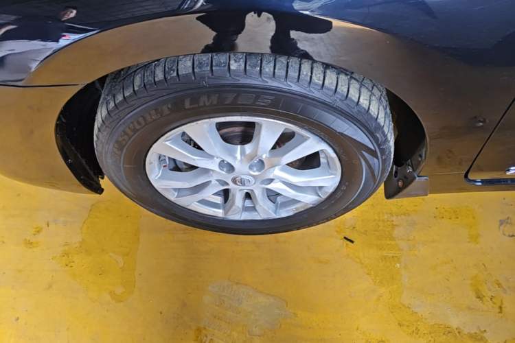 Used Nissan Teana 2013 2.5L XL Leading Edition Left Front Wheel Hub