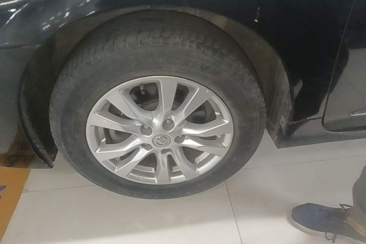 Used Nissan Teana 2013 2.0L XL Comfort Edition Left Front Wheel Hub