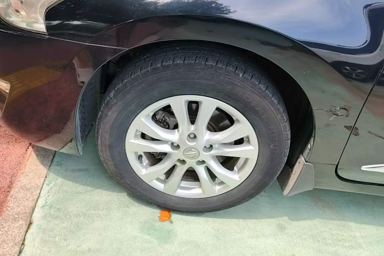 Used Nissan Teana 2013 2.0L XL Comfort Edition Left Front Wheel Hub