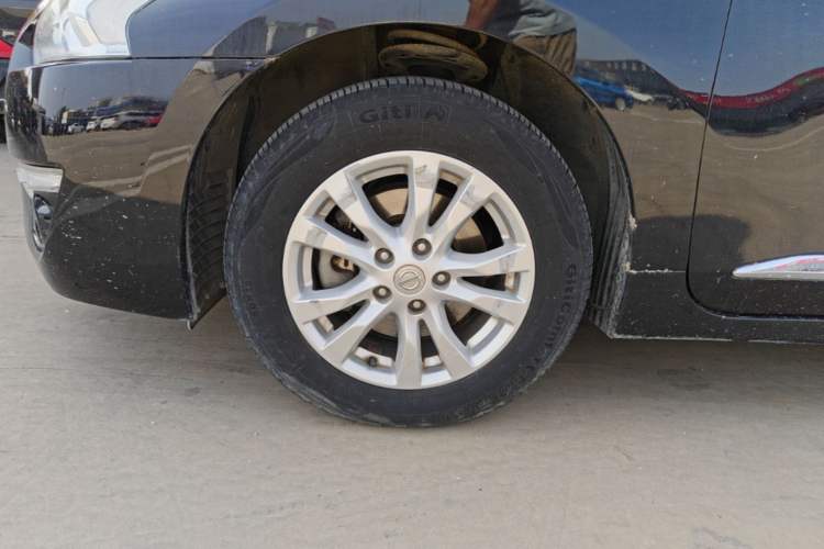 Used Nissan Teana 2013 2.0L XL Comfort Edition Left Front Wheel Hub