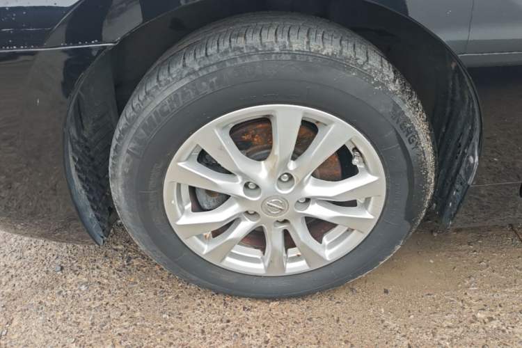 Used Nissan Teana 2013 2.0L XL Comfort Edition Left Front Wheel Hub
