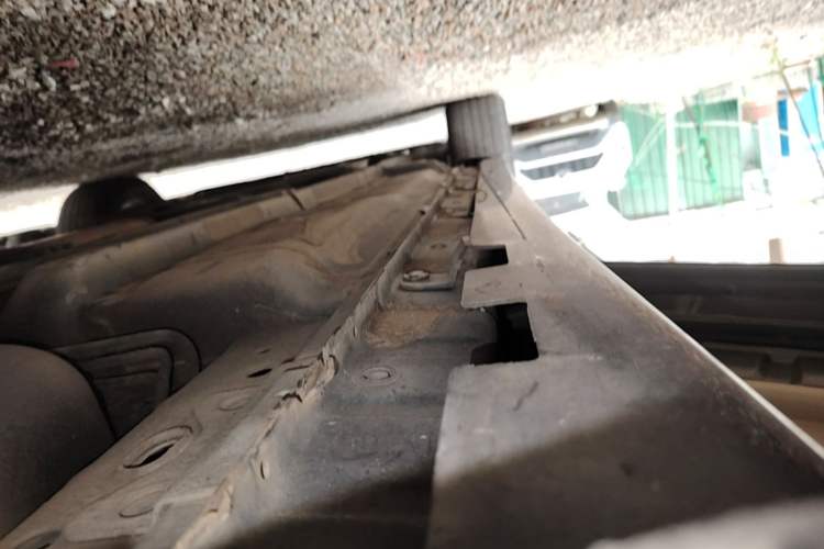 Used Nissan Teana 2013 2.0L XL Comfort Edition Left Side Sill