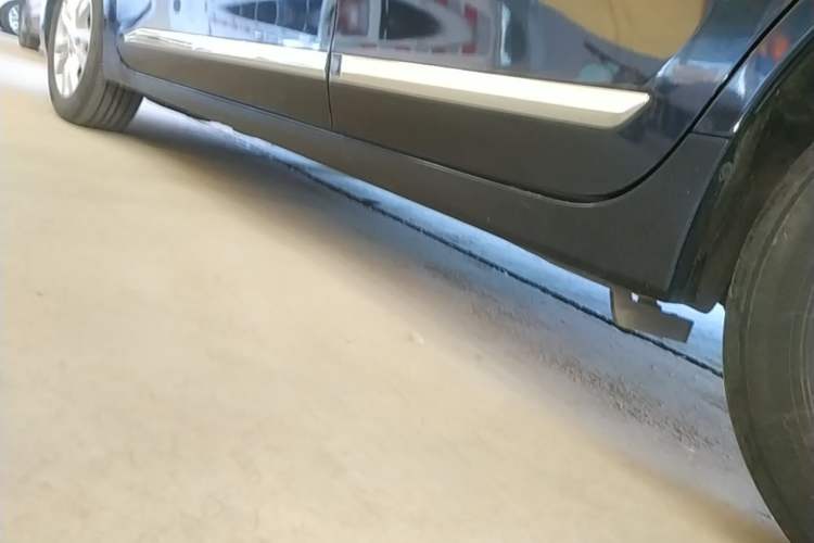 Used Nissan Teana 2013 2.0L XL Comfort Edition Left Side Sill