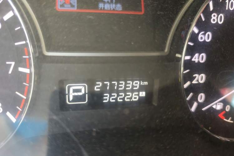 Used Nissan Teana 2013 2.5L XL Leading Edition Odometer Close Up