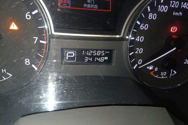 Used Nissan Teana 2013 2.0L XL Comfort Edition Odometer Close Up