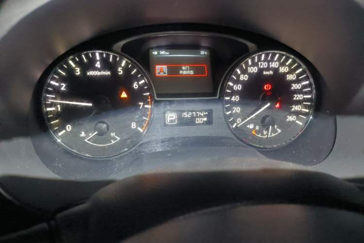 Used Nissan Teana 2013 2.0L XL Comfort Edition Odometer Close Up