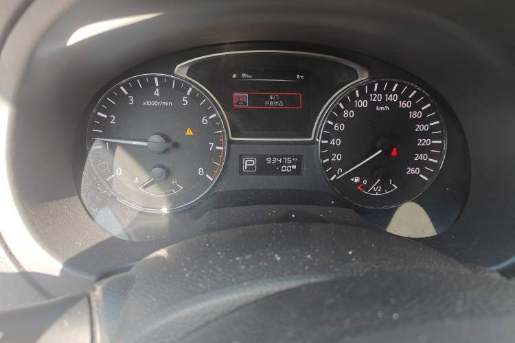 Used Nissan Teana 2013 2.0L XL Comfort Edition Odometer Close Up