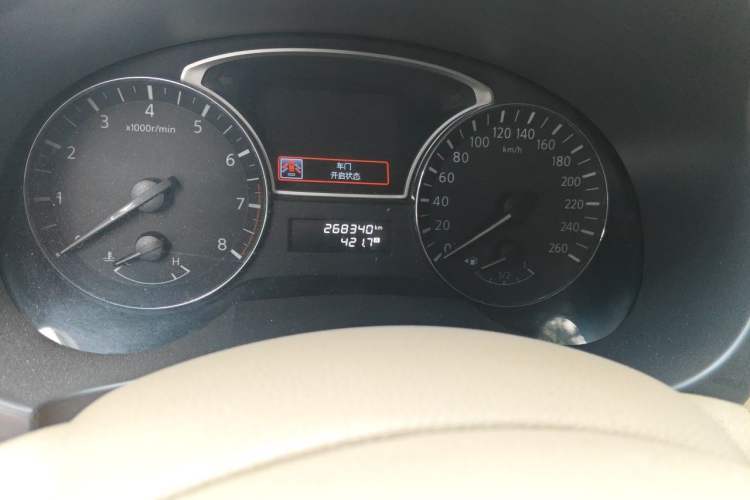 Used Nissan Teana 2013 2.0L XL Comfort Edition Odometer Close Up