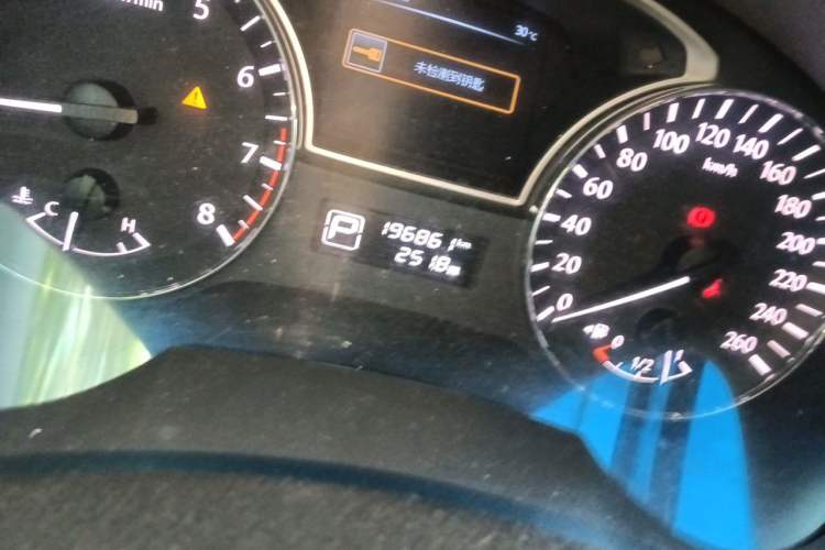 Used Nissan Teana 2013 2.5L XL Leading Edition Odometer Close Up