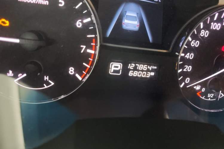 Used Nissan Teana 2013 2.0L XL Comfort Edition Odometer Close Up