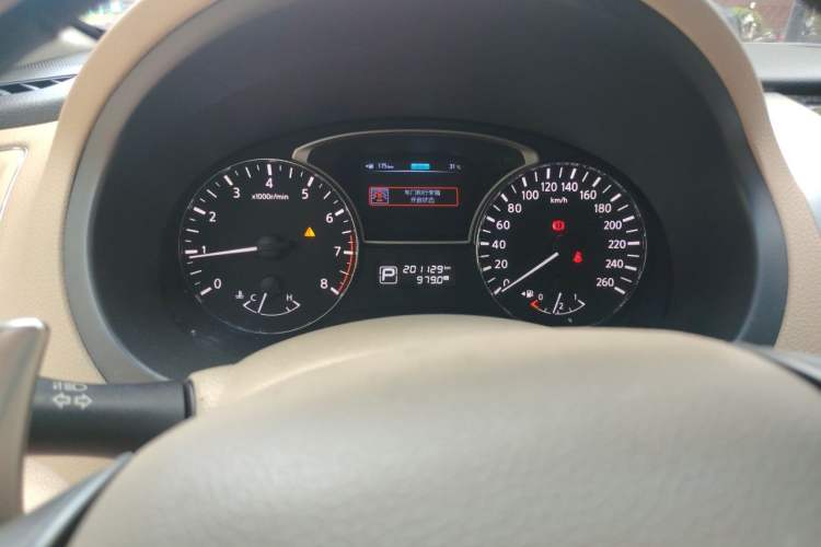 Used Nissan Teana 2013 2.5L XL Leading Edition Odometer Close Up