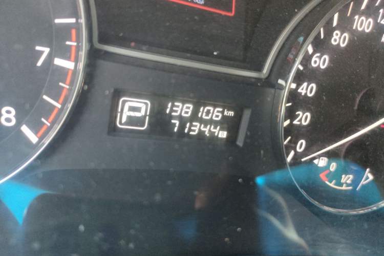 Used Nissan Teana 2013 2.5L XL Leading Edition Odometer Close Up