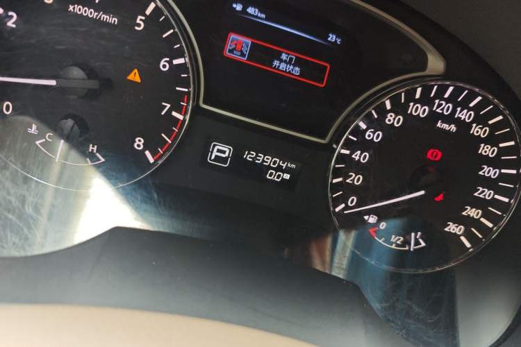 Used Nissan Teana 2013 2.0L XL Comfort Edition Odometer Close Up