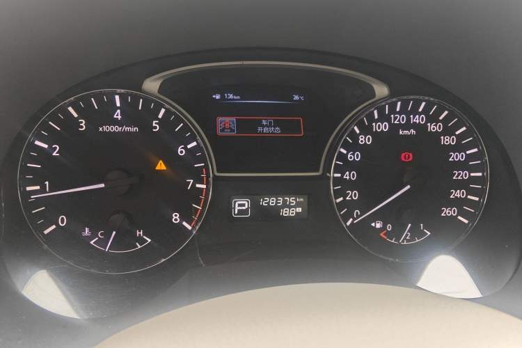 Used Nissan Teana 2013 2.0L XL Comfort Edition Odometer Close Up