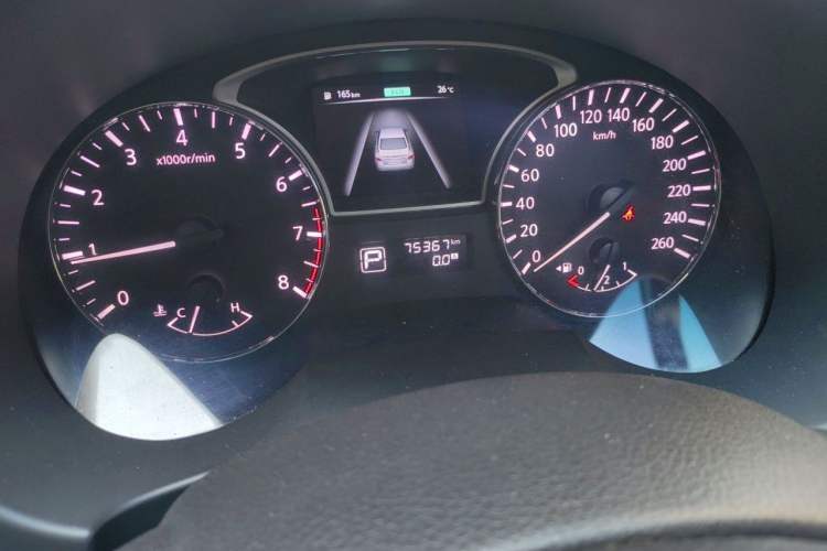 Used Nissan Teana 2013 2.5L XL Leading Edition Odometer Close Up