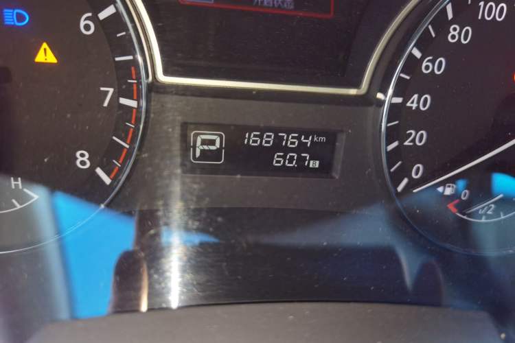 Used Nissan Teana 2013 2.0L XL Comfort Edition Odometer Close Up