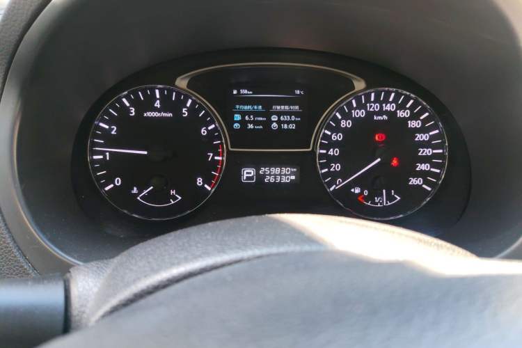 Used Nissan Teana 2013 2.0L XL Comfort Edition Odometer Close Up