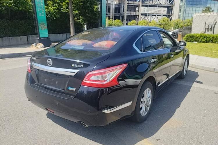 Used Nissan Teana 2013 2.0L XL Comfort Edition Rear Right 45 Deg