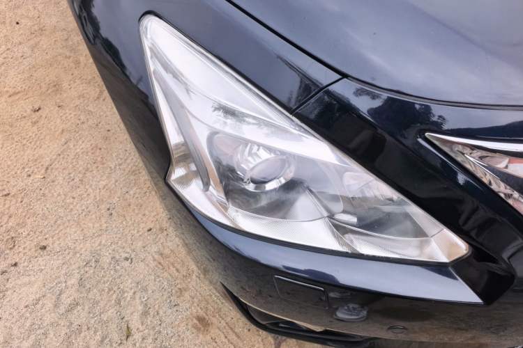 Used Nissan Teana 2013 2.5L XL Leading Edition Right Front Headlight
