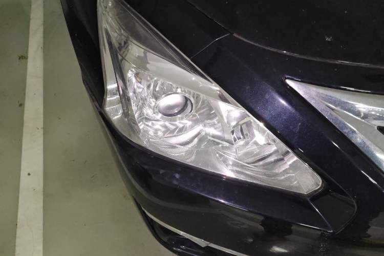 Used Nissan Teana 2013 2.0L XL Comfort Edition Right Front Headlight