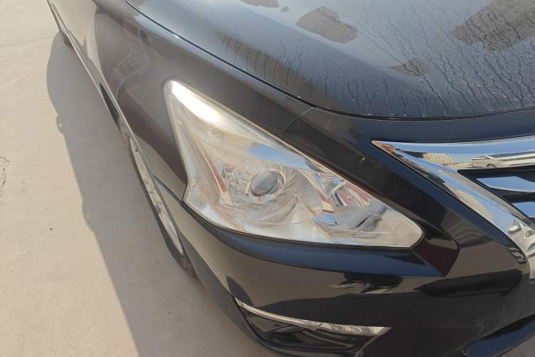 Used Nissan Teana 2013 2.0L XL Comfort Edition Right Front Headlight