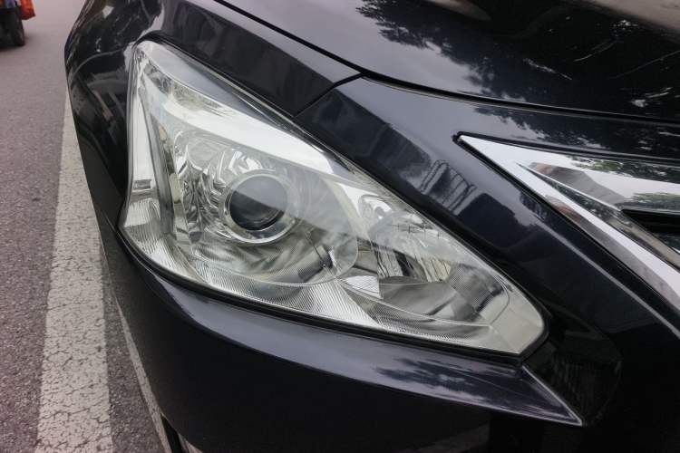 Used Nissan Teana 2013 2.0L XL Comfort Edition Right Front Headlight