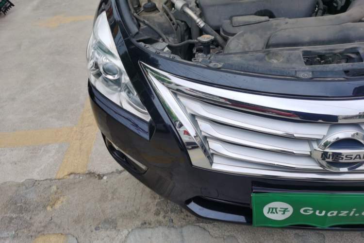 Used Nissan Teana 2013 2.0L XL Comfort Edition Right Front Headlight