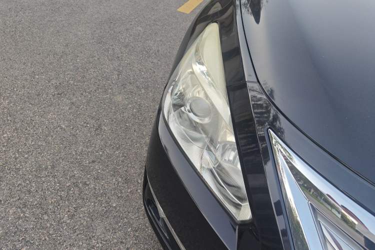 Used Nissan Teana 2013 2.0L XL Comfort Edition Right Front Headlight