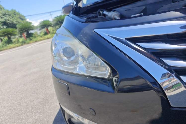 Used Nissan Teana 2013 2.5L XL Leading Edition Right Front Headlight
