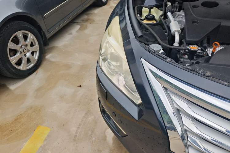 Used Nissan Teana 2013 2.5L XL Leading Edition Right Front Headlight
