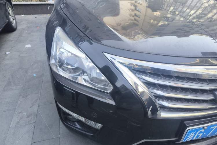 Used Nissan Teana 2013 2.0L XL Comfort Edition Right Front Headlight