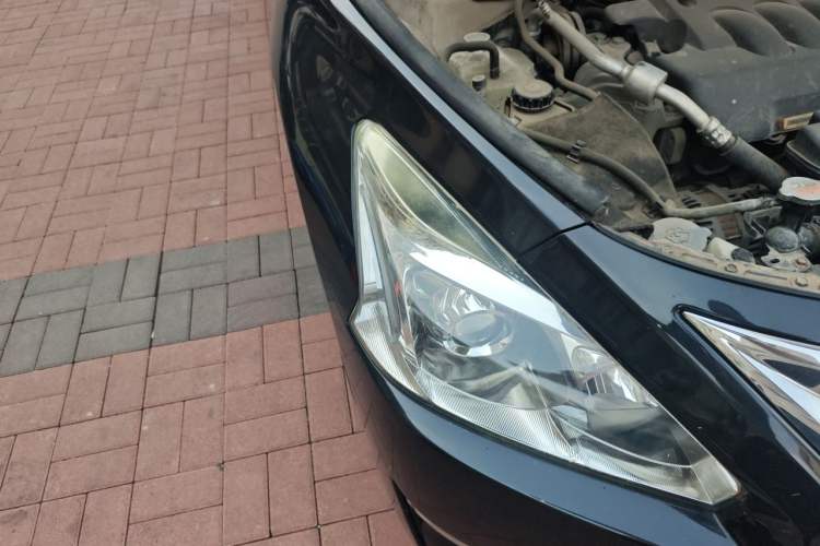 Used Nissan Teana 2013 2.0L XL Comfort Edition Right Front Headlight