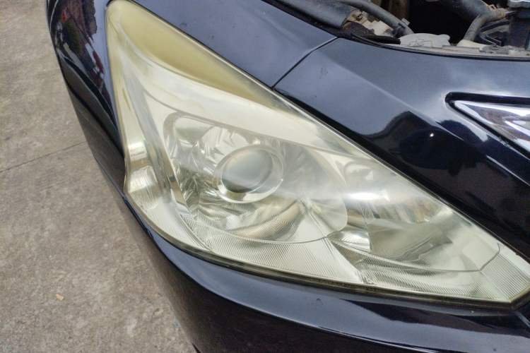 Used Nissan Teana 2013 2.0L XL Comfort Edition Right Front Headlight