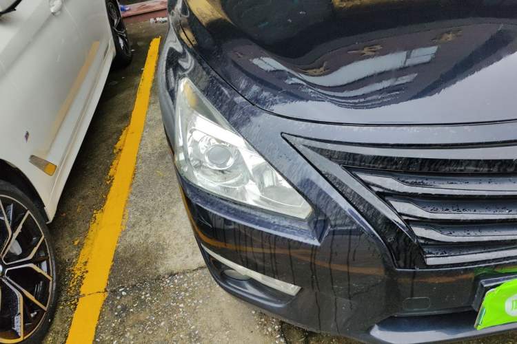 Used Nissan Teana 2013 2.0L XL Comfort Edition Right Front Headlight