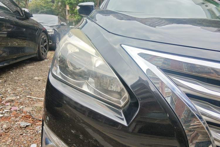 Used Nissan Teana 2013 2.0L XL Comfort Edition Right Front Headlight