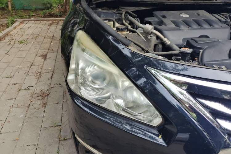 Used Nissan Teana 2013 2.0L XL Comfort Edition Right Front Headlight