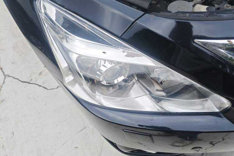 Used Nissan Teana 2013 2.5L XL Leading Edition Right Front Headlight