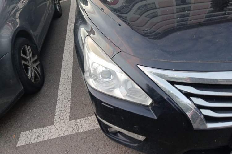 Used Nissan Teana 2013 2.5L XL Leading Edition Right Front Headlight