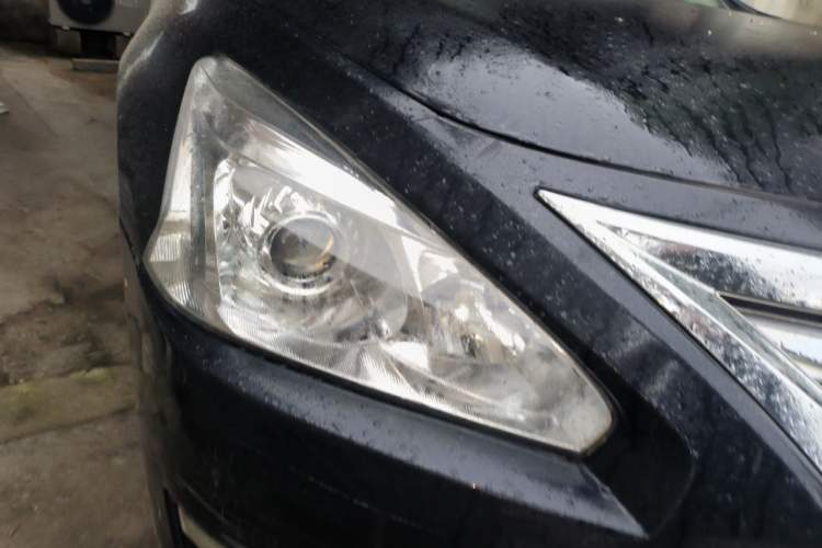 Used Nissan Teana 2013 2.0L XL Comfort Edition Right Front Headlight