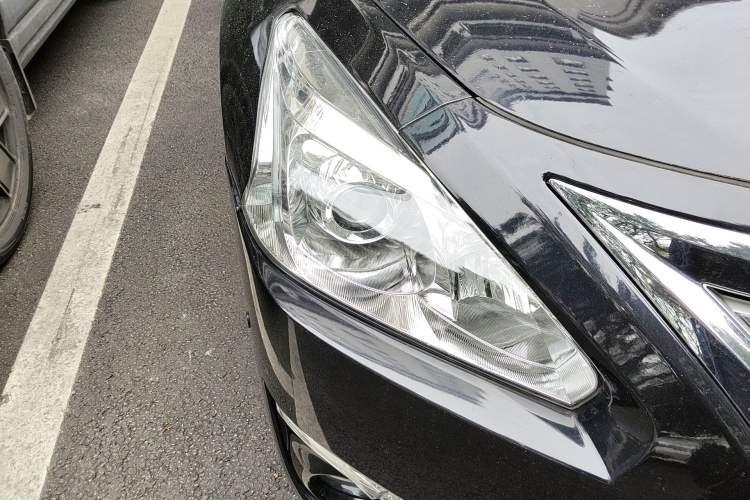 Used Nissan Teana 2013 2.0L XL Comfort Edition Right Front Headlight