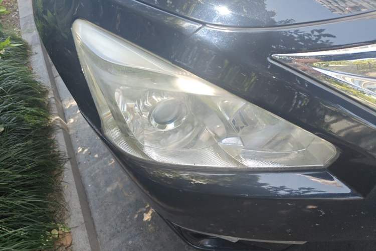 Used Nissan Teana 2013 2.0L XL Comfort Edition Right Front Headlight