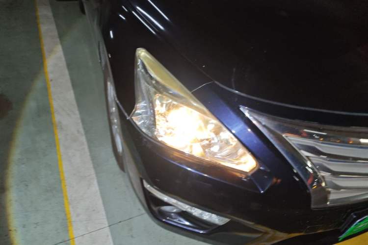 Used Nissan Teana 2013 2.0L XL Comfort Edition Right Front Headlight