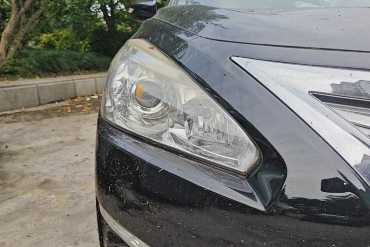 Used Nissan Teana 2013 2.0L XL Comfort Edition Right Front Headlight