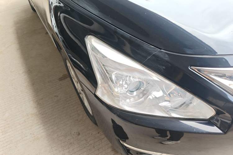 Used Nissan Teana 2013 2.0L XL Comfort Edition Right Front Headlight